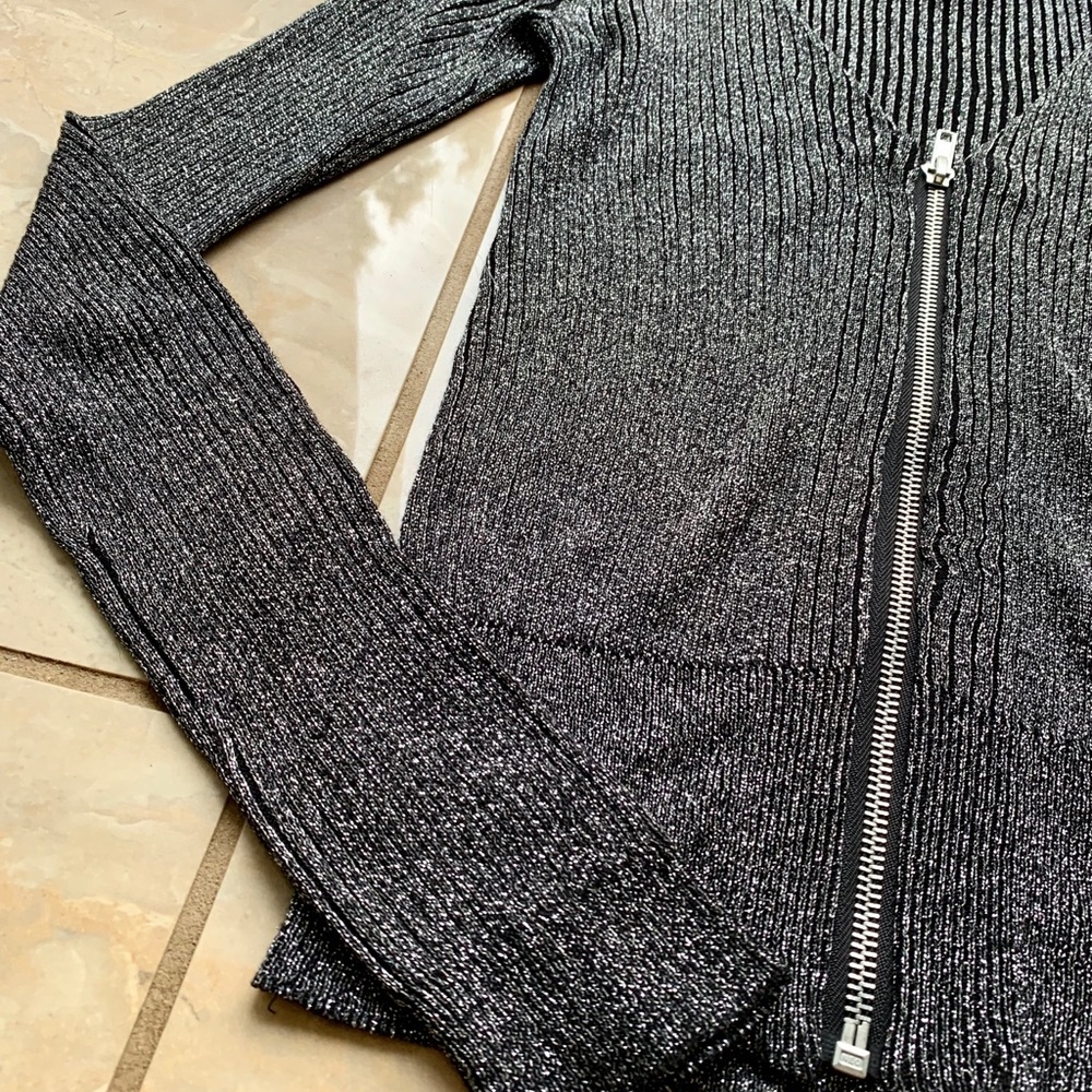 Divided by H&M Ribbed Sparkly Ribbed Top - Picture 4 of 7